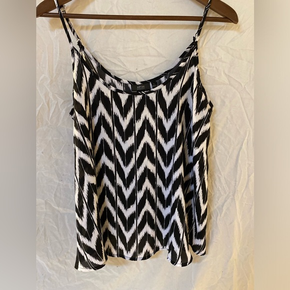 Apt. 9 Tops - Women’s tank top